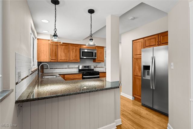 2616 Kerwick Road, University Heights, OH 44118