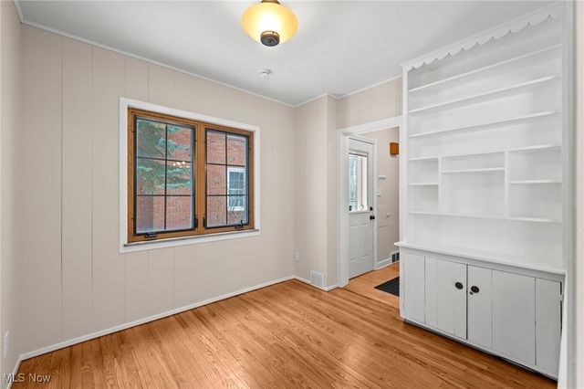 2616 Kerwick Road, University Heights, OH 44118