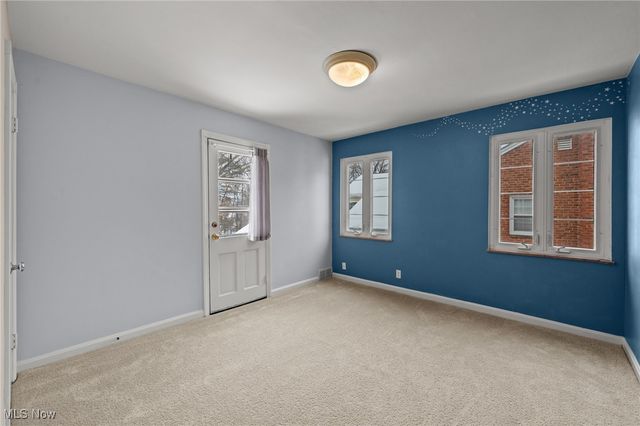 2616 Kerwick Road, University Heights, OH 44118