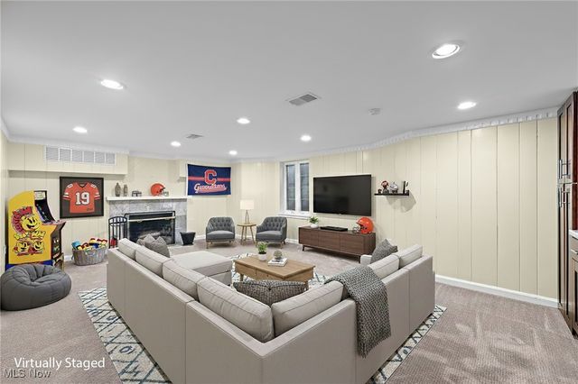 2616 Kerwick Road, University Heights, OH 44118