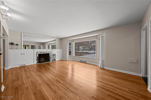 2616 Kerwick Road, University Heights, OH 44118