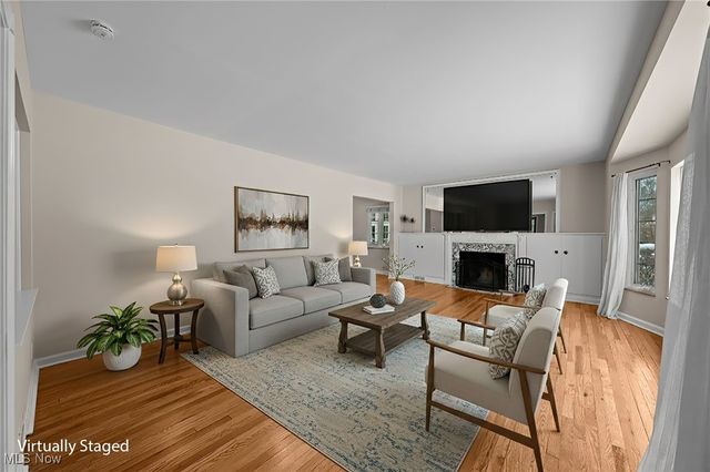 2616 Kerwick Road, University Heights, OH 44118