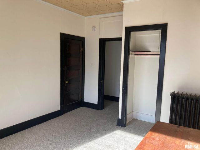 1605 ARLINGTON Avenue, Davenport, IA 52803