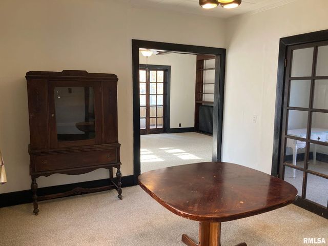 1605 ARLINGTON Avenue, Davenport, IA 52803