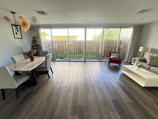 852 NW 81ST Avenue 3, Plantation, FL 33324