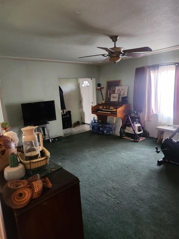 3812 E Clinton Avenue, Fresno, CA 93703