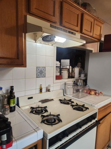 3812 E Clinton Avenue, Fresno, CA 93703