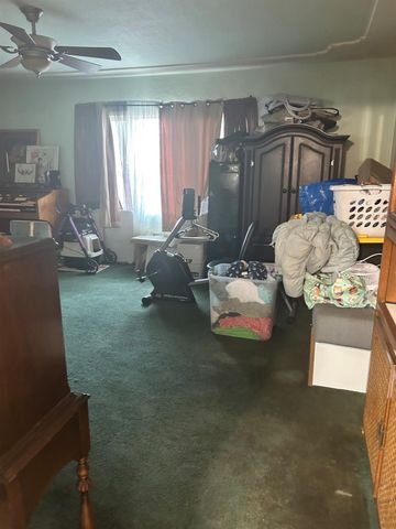 3812 E Clinton Avenue, Fresno, CA 93703