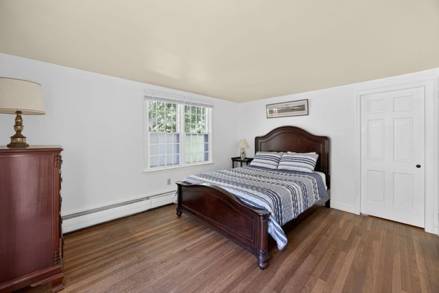 13 Two Ponds Road, Falmouth, MA 02540
