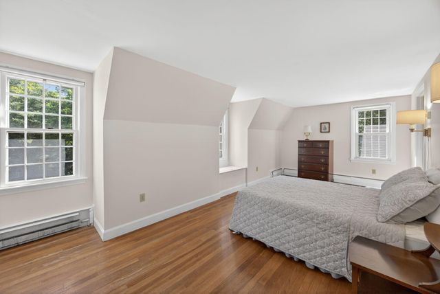 13 Two Ponds Road, Falmouth, MA 02540