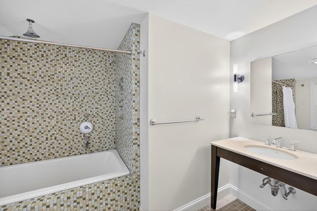 13 Two Ponds Road, Falmouth, MA 02540