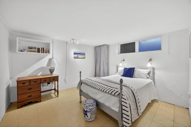13 Two Ponds Road, Falmouth, MA 02540