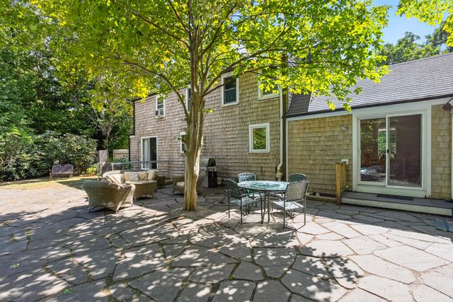 13 Two Ponds Road, Falmouth, MA 02540