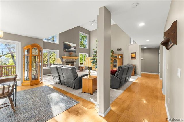 860 Galahad Drive, Ortonville, MI 48462