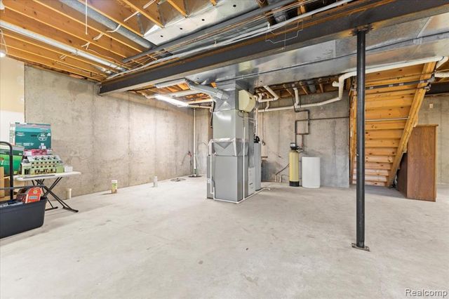 860 Galahad Drive, Ortonville, MI 48462