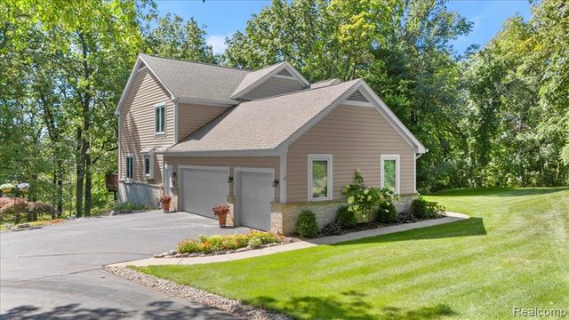 860 Galahad Drive, Ortonville, MI 48462
