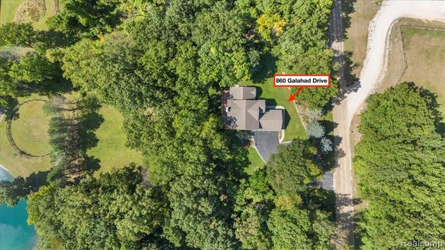 860 Galahad Drive, Ortonville, MI 48462