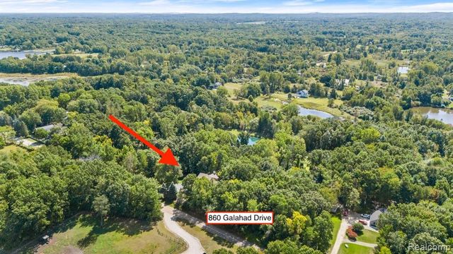 860 Galahad Drive, Ortonville, MI 48462