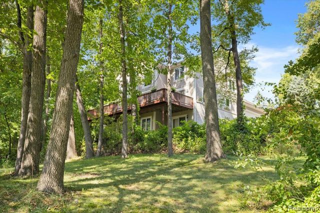 860 Galahad Drive, Ortonville, MI 48462