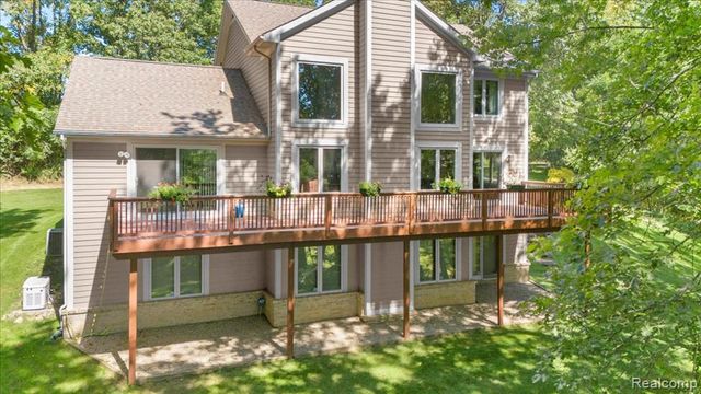 860 Galahad Drive, Ortonville, MI 48462