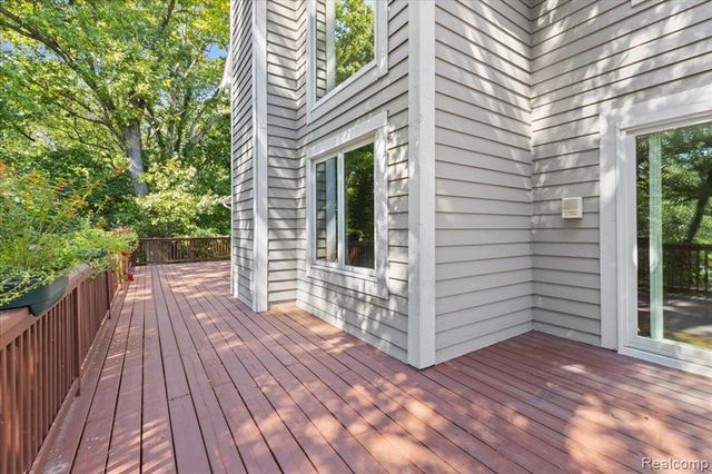 860 Galahad Drive, Ortonville, MI 48462