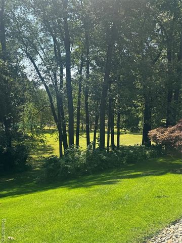 860 Galahad Drive, Ortonville, MI 48462