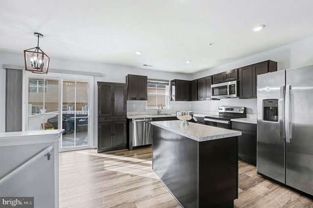 31 FOXWOOD DR, Gilbertsville, PA 19525