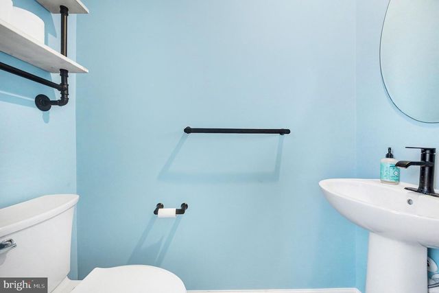 31 FOXWOOD DR, Gilbertsville, PA 19525