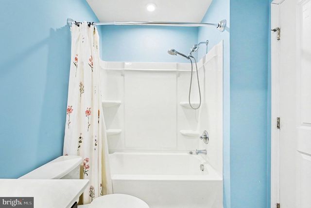 31 FOXWOOD DR, Gilbertsville, PA 19525