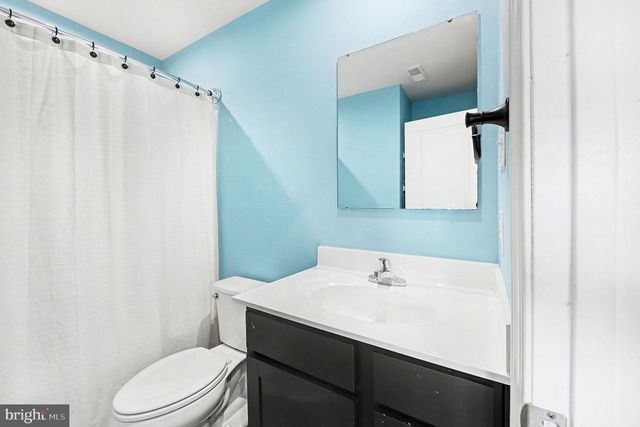 31 FOXWOOD DR, Gilbertsville, PA 19525