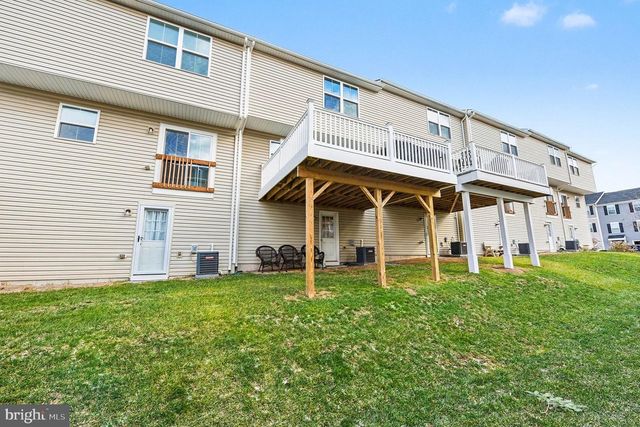 31 FOXWOOD DR, Gilbertsville, PA 19525