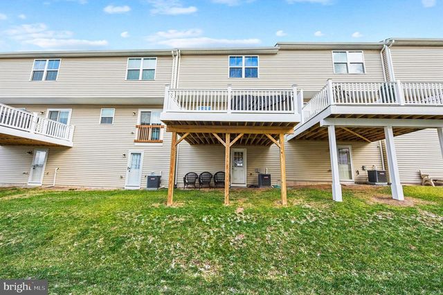 31 FOXWOOD DR, Gilbertsville, PA 19525