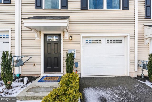 31 FOXWOOD DR, Gilbertsville, PA 19525