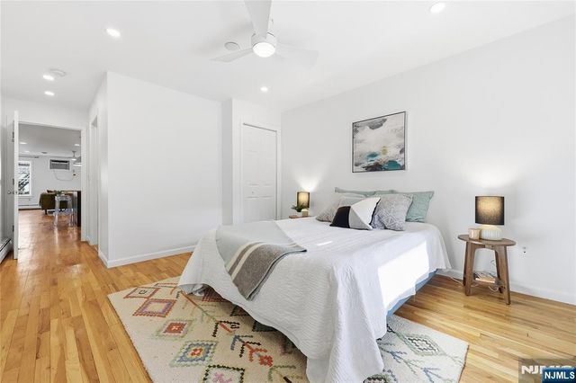 325 5th Street 2, Jersey City, NJ 07302