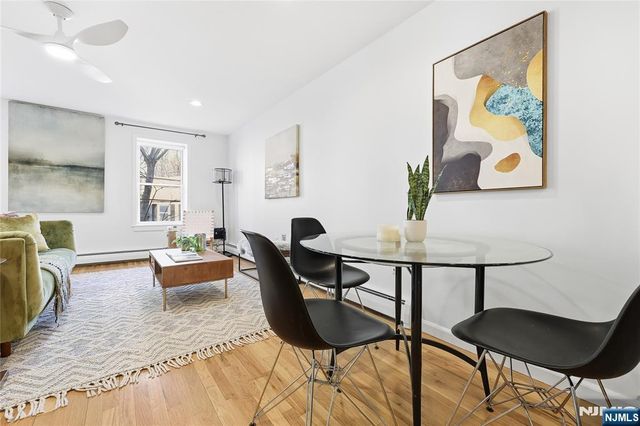 325 5th Street 2, Jersey City, NJ 07302