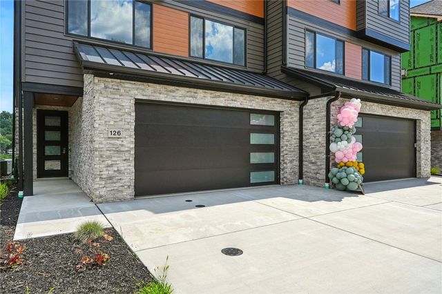 141 Miramar Drive 11A, O'hara, PA 15238