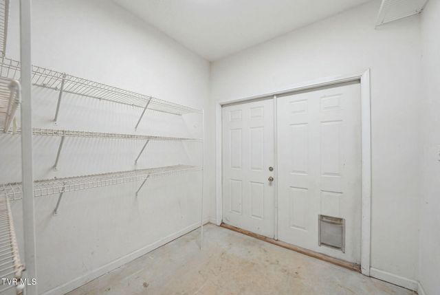 105 Shadowood Drive, Johnson City, TN 37604