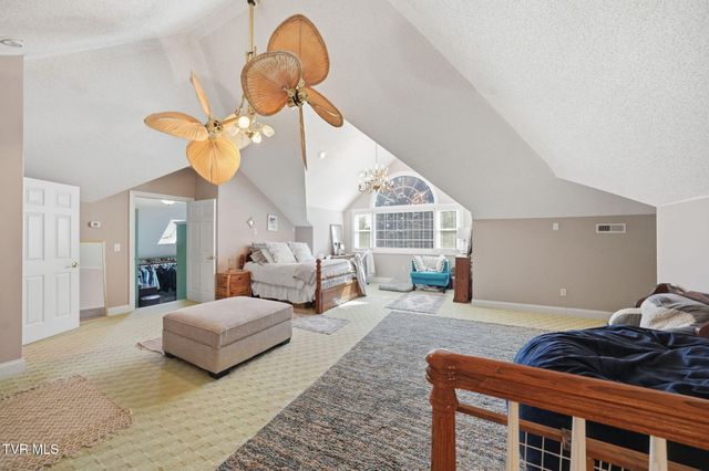 105 Shadowood Drive, Johnson City, TN 37604
