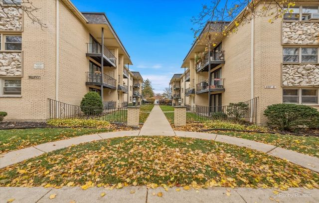 2037 N Harlem Avenue 1W, Chicago, IL 60707