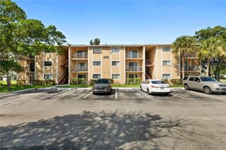 400 Palm Cir W 208, Pembroke Pines, FL 33025