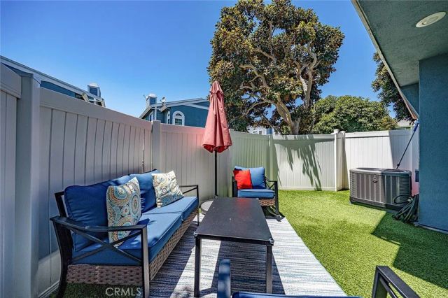 2217 Mayfair Court, Costa Mesa, CA 92627