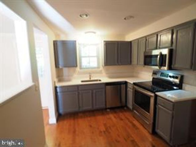 8 ASBURY WAY, Sterling, VA 20165