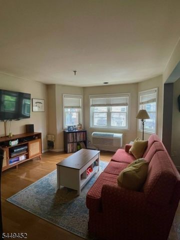 210 2Nd St 2, Hoboken City, NJ 07030
