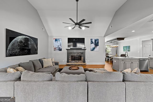 27 Dorian Court, Newnan, GA 30265