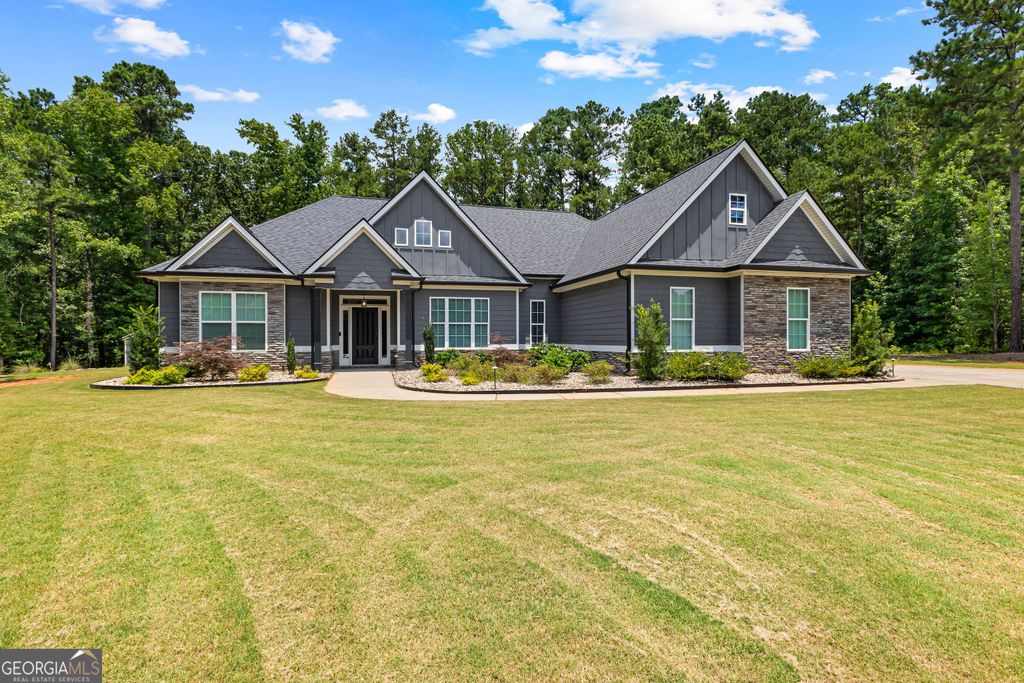 27 Dorian Court, Newnan, GA 30265