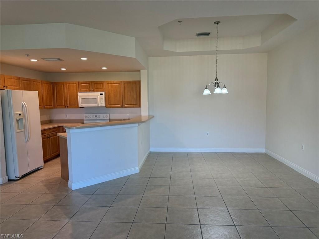 Image 3 of property listing at 3973 Pomodoro CIR 301, Cape Coral, FL 33909