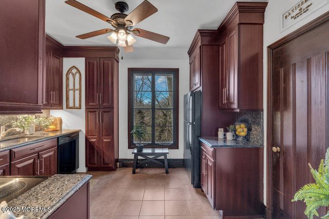 310 Cooper Road, D, Red Bank, NJ 07701