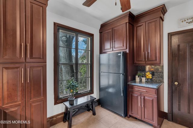 310 Cooper Road, D, Red Bank, NJ 07701