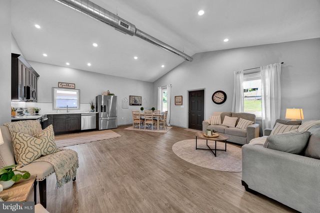 1407 RISING SUN AVE, Langhorne, PA 19047