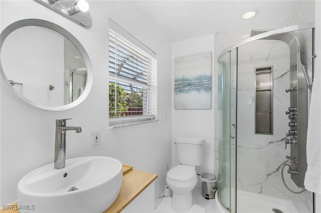 27553 Playa Del Rey LN, Bonita Springs, FL 34135